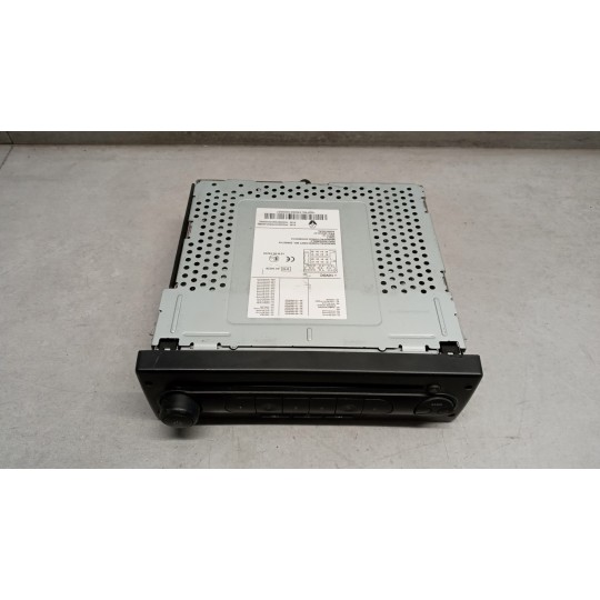 CAR RADIO RENAULT truck T 2014> used