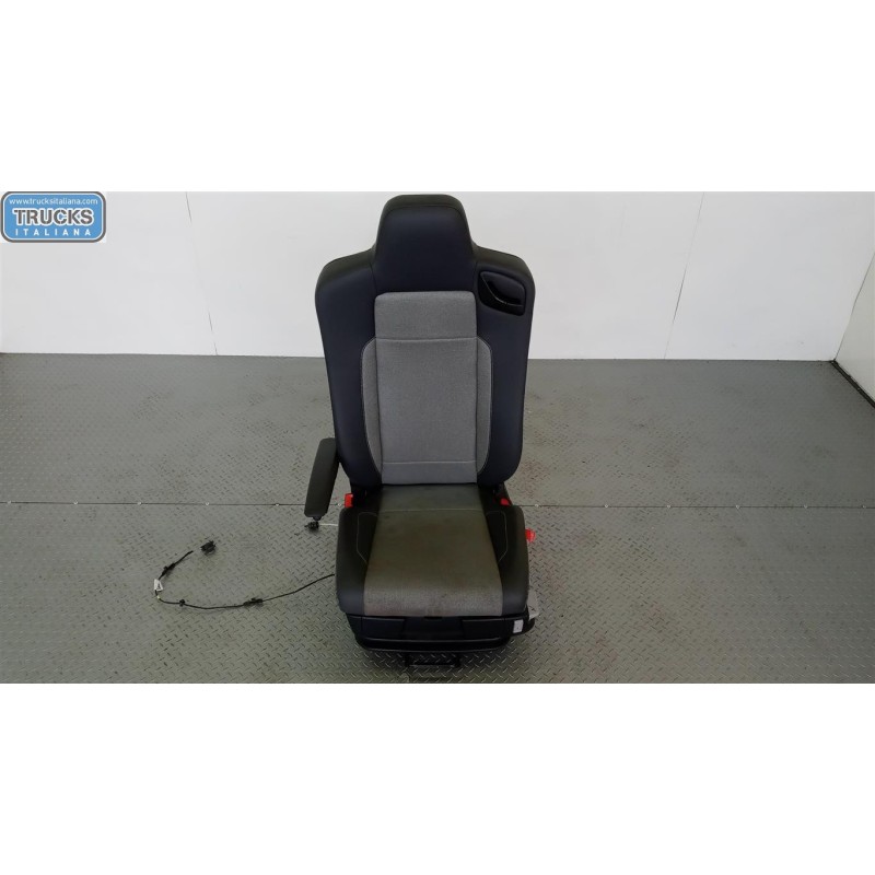 RENAULT truck FRONT SEATS RENAULT truck T 2014> used