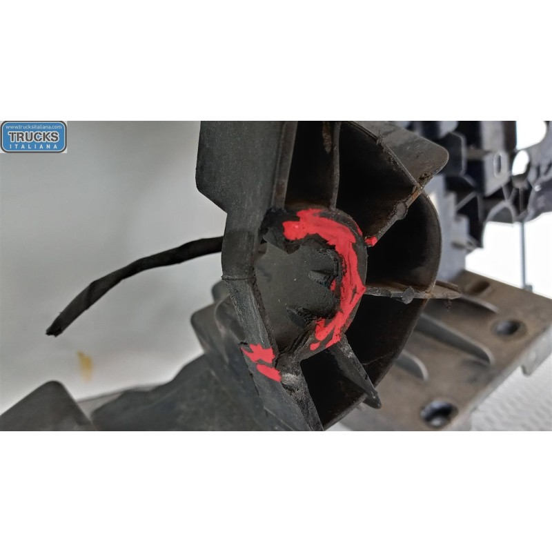 RENAULT truck SEDE FARI SINISTRO RENAULT truck T 2014> usato