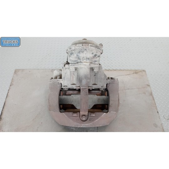 PINZA ANTERIORE DESTRA RENAULT truck T 2014> usato