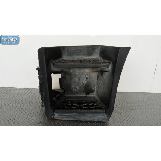 FOOT UP LEFT  RENAULT truck T 2014> used