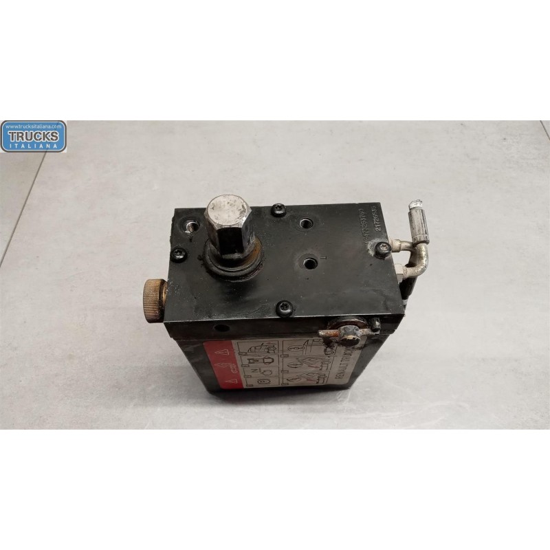 RENAULT truck POMPA IDR ALZACABINA RENAULT truck T 2014> usato