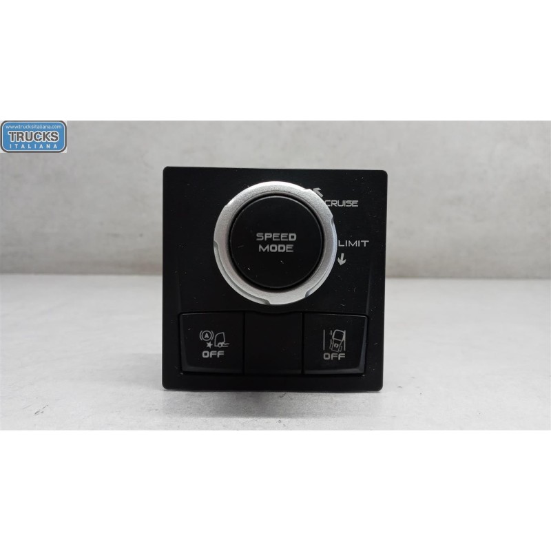 RENAULT truck INTERRUTTORI E PULSANTI ABITACOLO RENAULT truck T 2014> usato