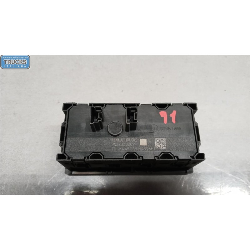 RENAULT truck INTERRUTTORI E PULSANTI ABITACOLO RENAULT truck T 2014> usato