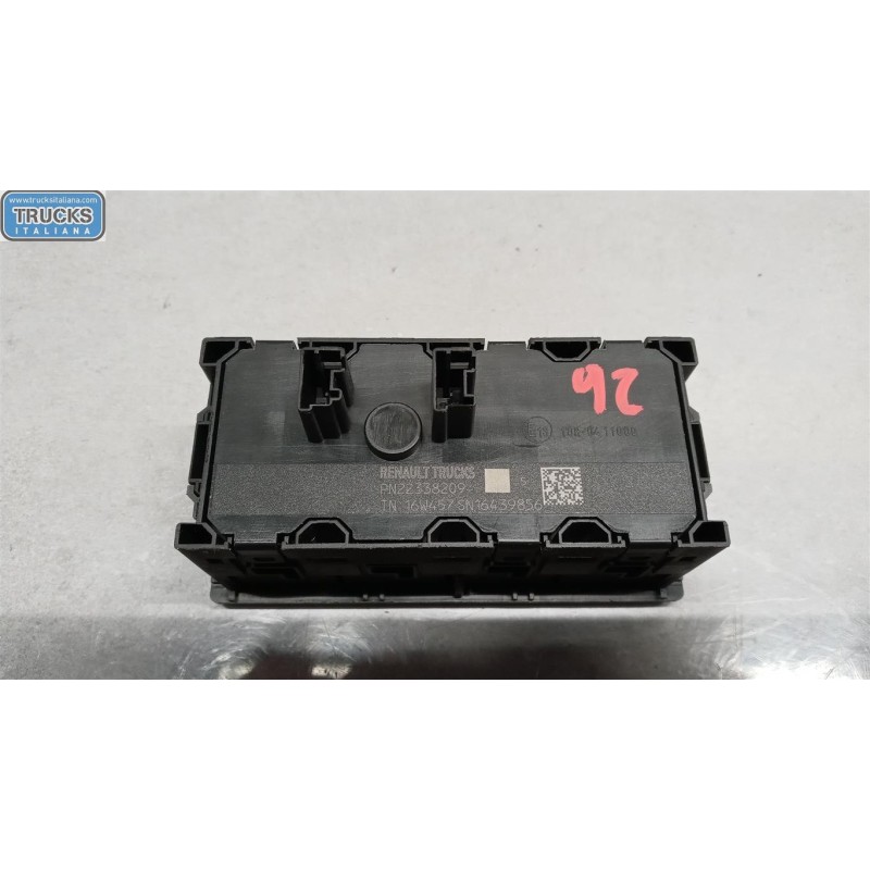 RENAULT truck INTERRUTTORI E PULSANTI ABITACOLO RENAULT truck T 2014> usato