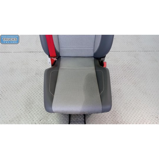 FRONT SEATS RENAULT truck T 2014> used