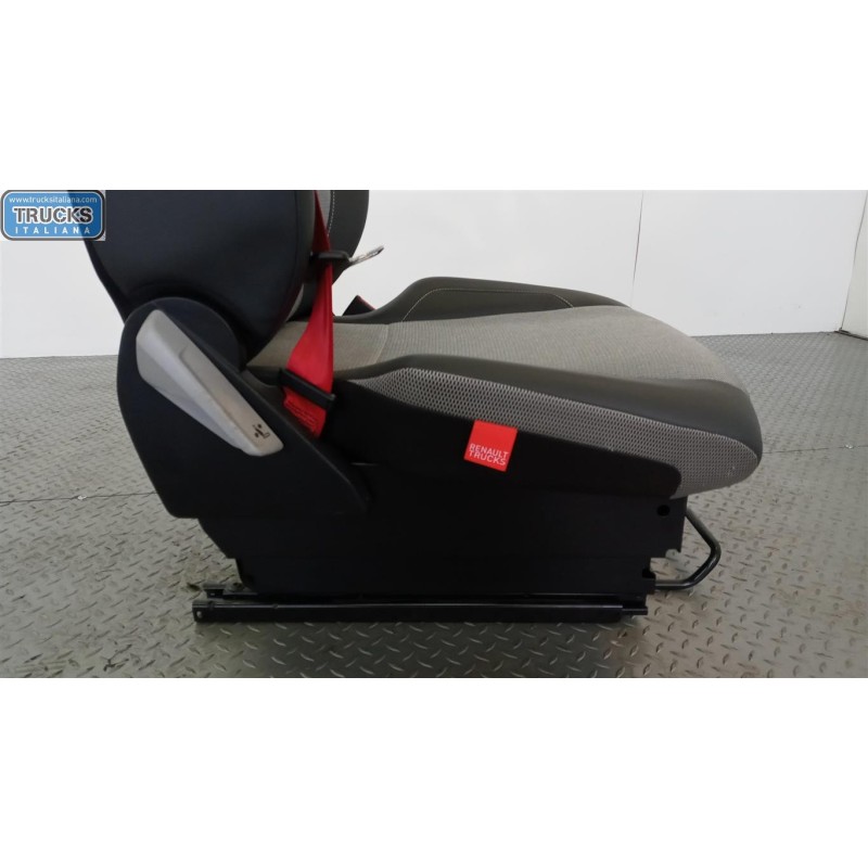 RENAULT truck FRONT SEATS RENAULT truck T 2014> used