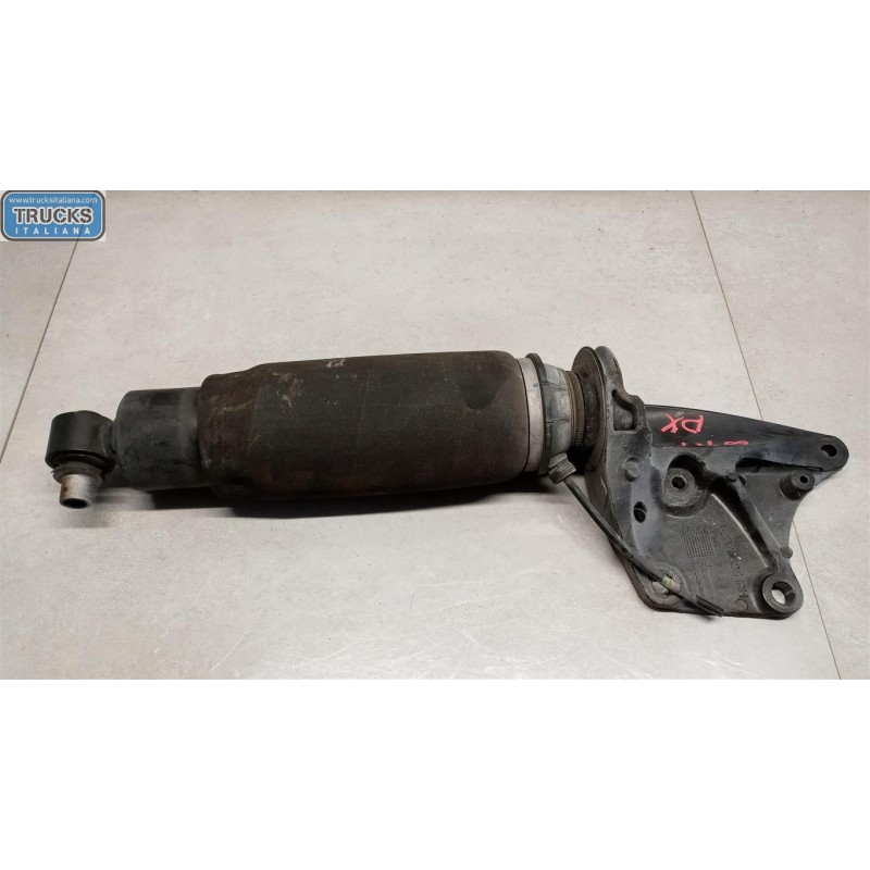 RENAULT truck AMMORTIZZATORE CABINA RENAULT truck T 2014> usato