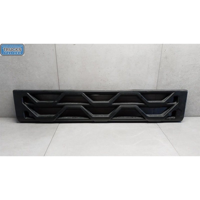 RENAULT truck PEDANA SALITA ANTERIORE RENAULT truck T 2014> usato