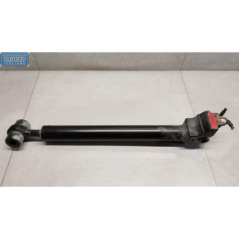 RENAULT truck PISTONE ALZA CABINA RENAULT truck T 2014> usato