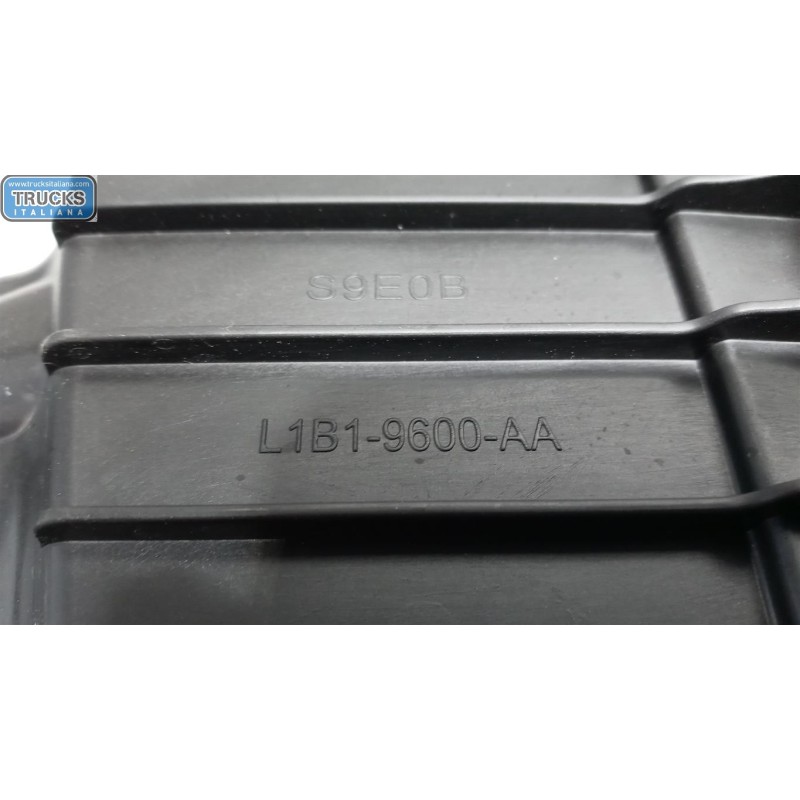 FORD SCATOLA FILTRO FORD Fiesta 2017> usato