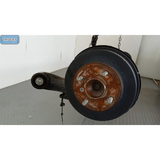 ASSALE POSTERIORE FORD Fiesta 2017> usato