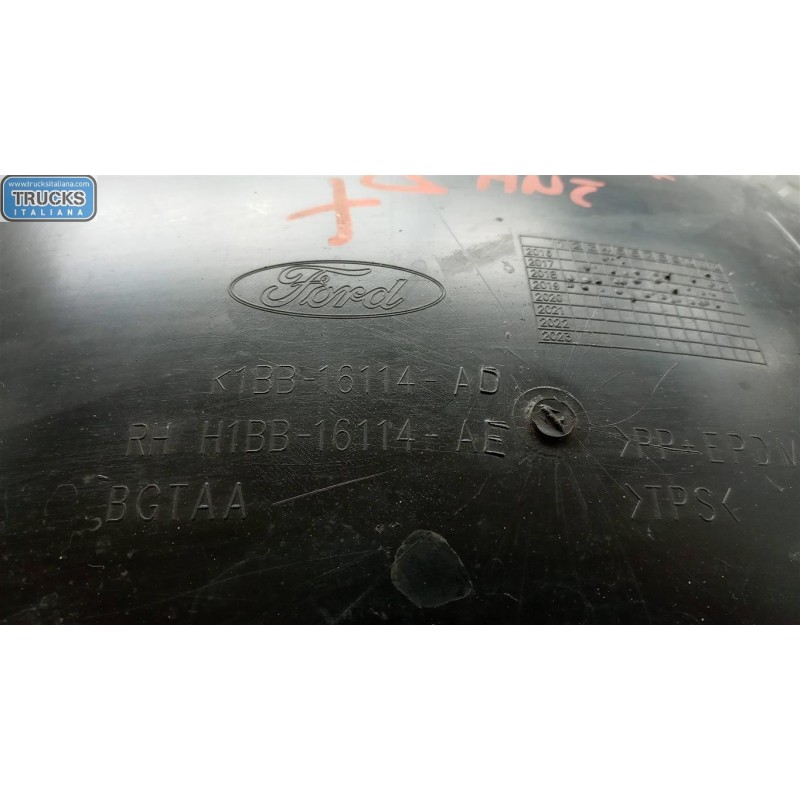 FORD STONEGUARD/PEDESTAL FRONT RIGHT  FORD Fiesta 2017> used