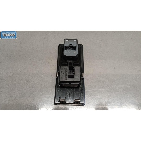 INTERRUTTORI E PULSANTI ALZAVETRI VOLKSWAGEN van Crafter 2017> usato