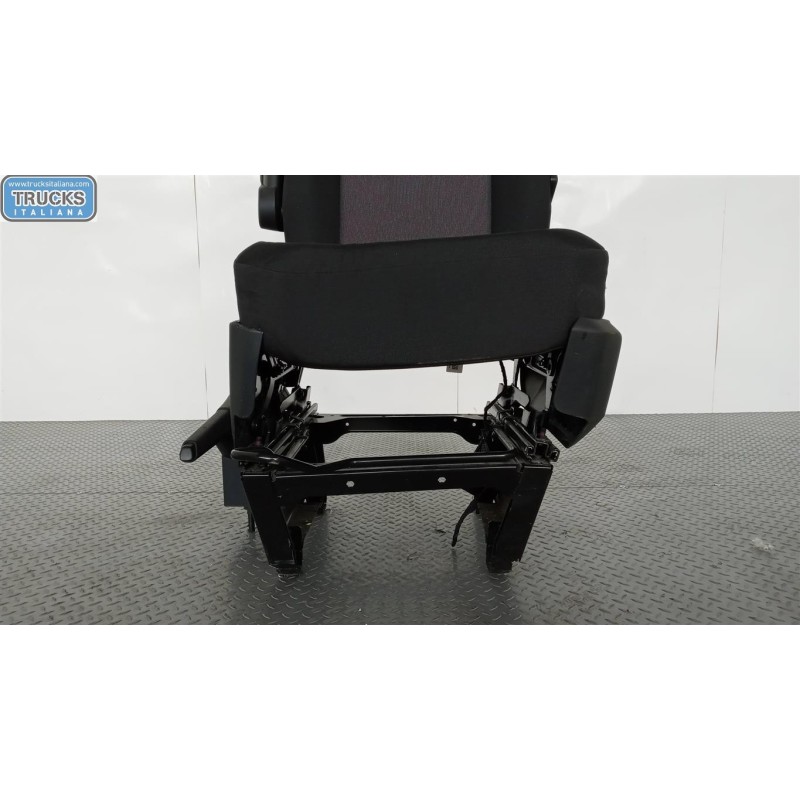 VOLKSWAGEN van FRONT SEATS VOLKSWAGEN van Crafter 2017> used