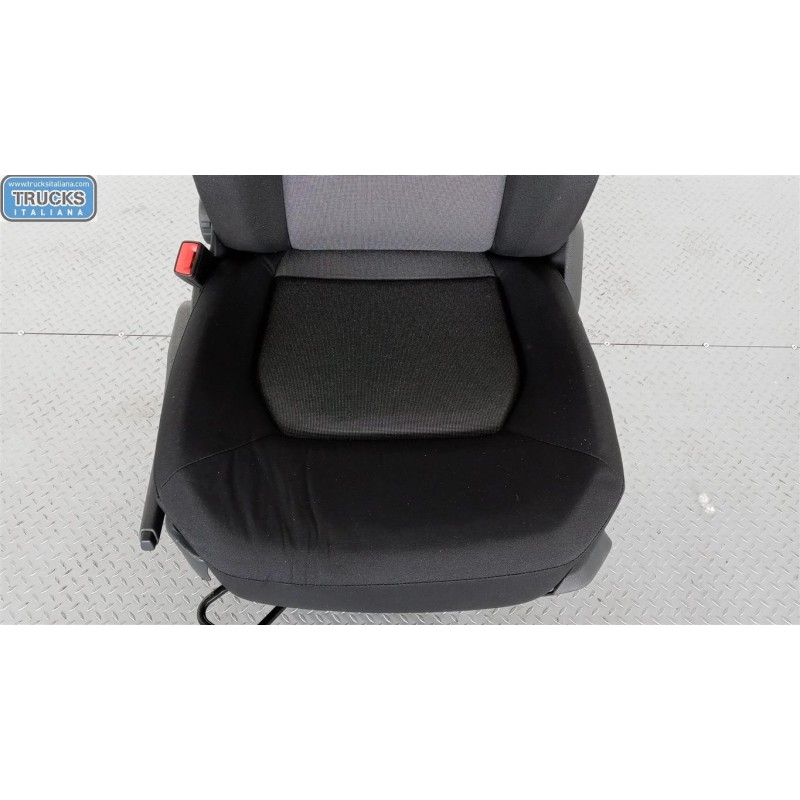 VOLKSWAGEN van FRONT SEATS VOLKSWAGEN van Crafter 2017> used