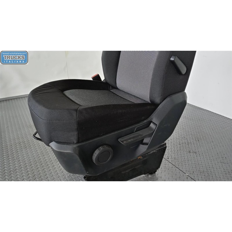 VOLKSWAGEN van FRONT SEATS VOLKSWAGEN van Crafter 2017> used