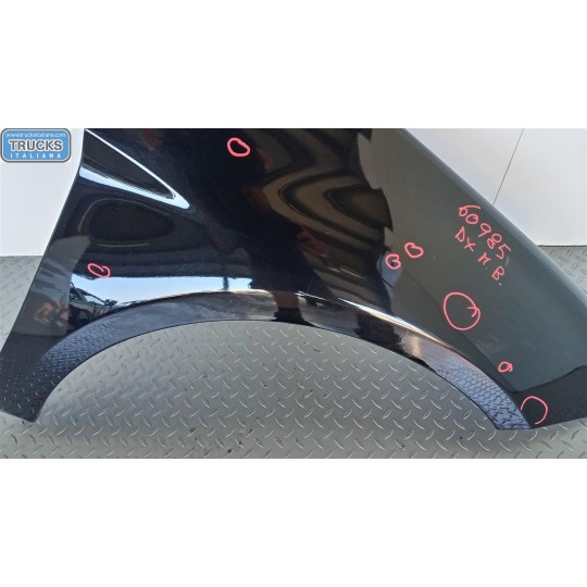 PARAFANGO ANTERIORE DESTRO MERCEDES-BENZ Classe B (W245) 2005>2008 usato