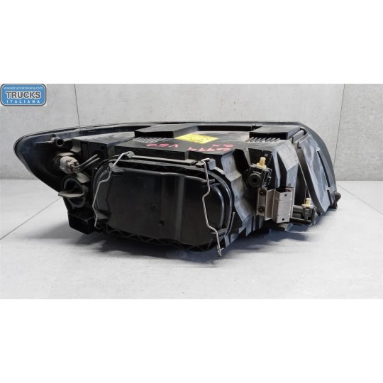 FARO ANTERIORE SINISTRO VOLVO V50 usato