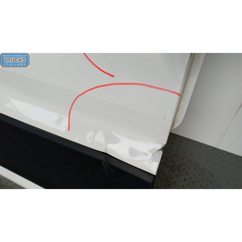 VOLKSWAGEN van RIGHT SIDE SLIDING DOOR VOLKSWAGEN van Crafter 2017> used