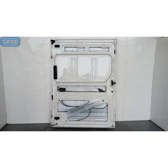 RIGHT SIDE SLIDING DOOR VOLKSWAGEN van Crafter 2017> used