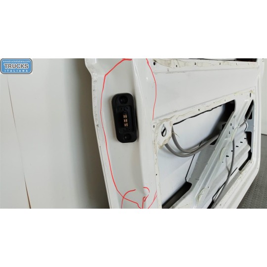 RIGHT SIDE SLIDING DOOR VOLKSWAGEN van Crafter 2017> used