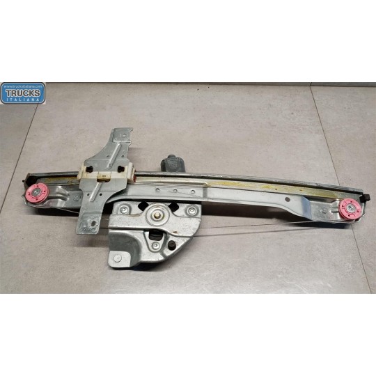 FRONT RIGHT POWERED WINDOWS  PEUGEOT 208 2012>2015 used