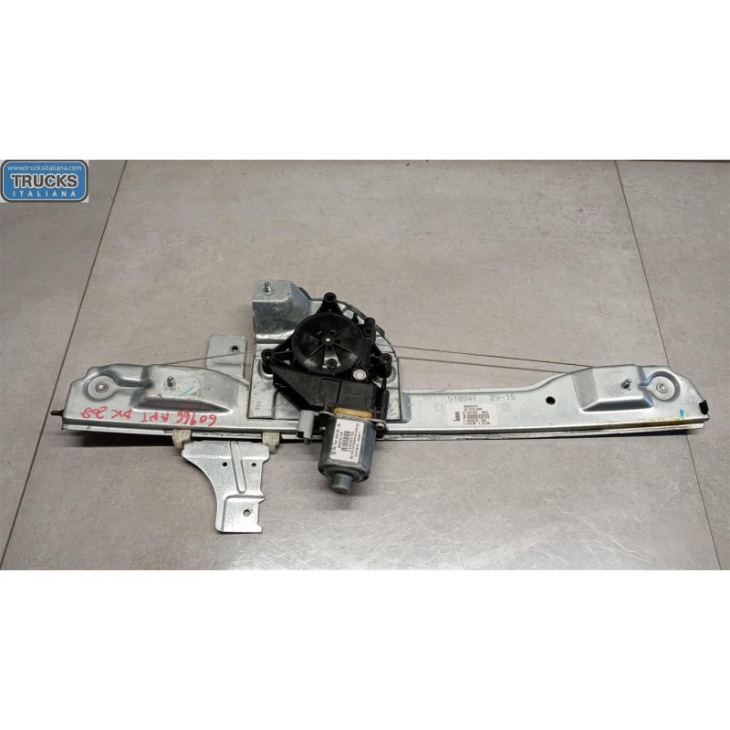 PEUGEOT ALZA VETRI ANTERIORI DESTRO PEUGEOT 208 2012>2015 usato