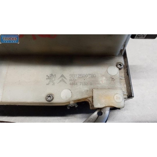 LATCH LOCK PEUGEOT 208 2012>2015 used