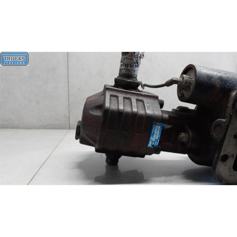 MERCEDES-BENZ truck POMPA IDRAULICA MERCEDES-BENZ truck LK/LN2 84> usato