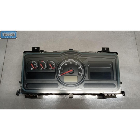 INSTRUMENT PANEL RENAULT truck Midlum used