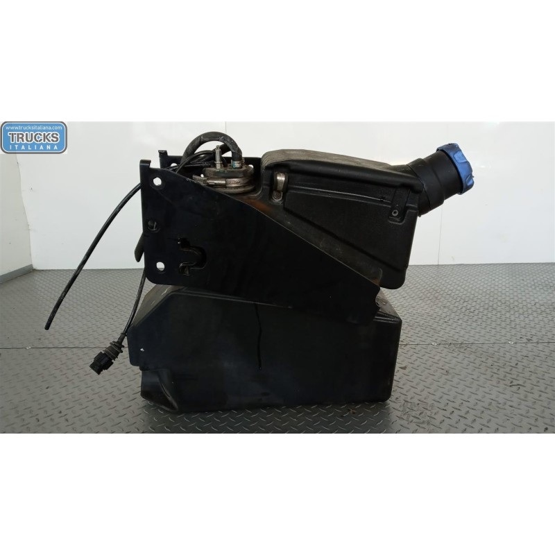 RENAULT truck SERBATOIO ADBLUE RENAULT truck Midlum usato