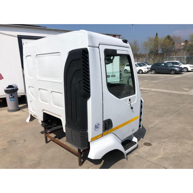 RENAULT truck COMPLETE CABIN RENAULT truck Midlum used