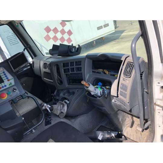COMPLETE CABIN RENAULT truck Midlum used