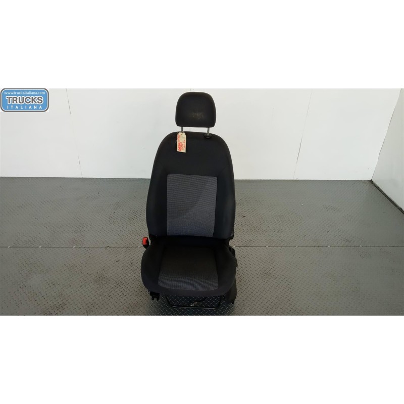 PEUGEOT SEDILI ANTERIORI PEUGEOT Bipper 2007> usato