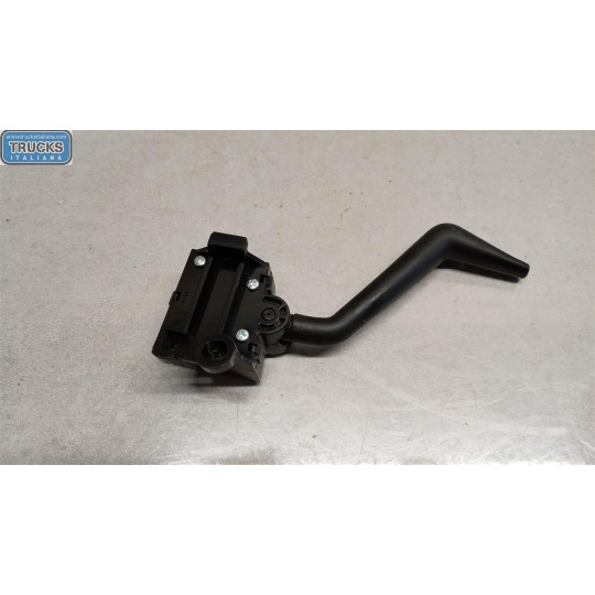 VARIOUS SWITCHES AND BUTTONS C  RENAULT truck Midlum used