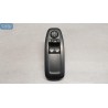 PEUGEOT INTERRUTTORI E PULSANTI ALZAVETRI PEUGEOT 208 2012>2015 usato