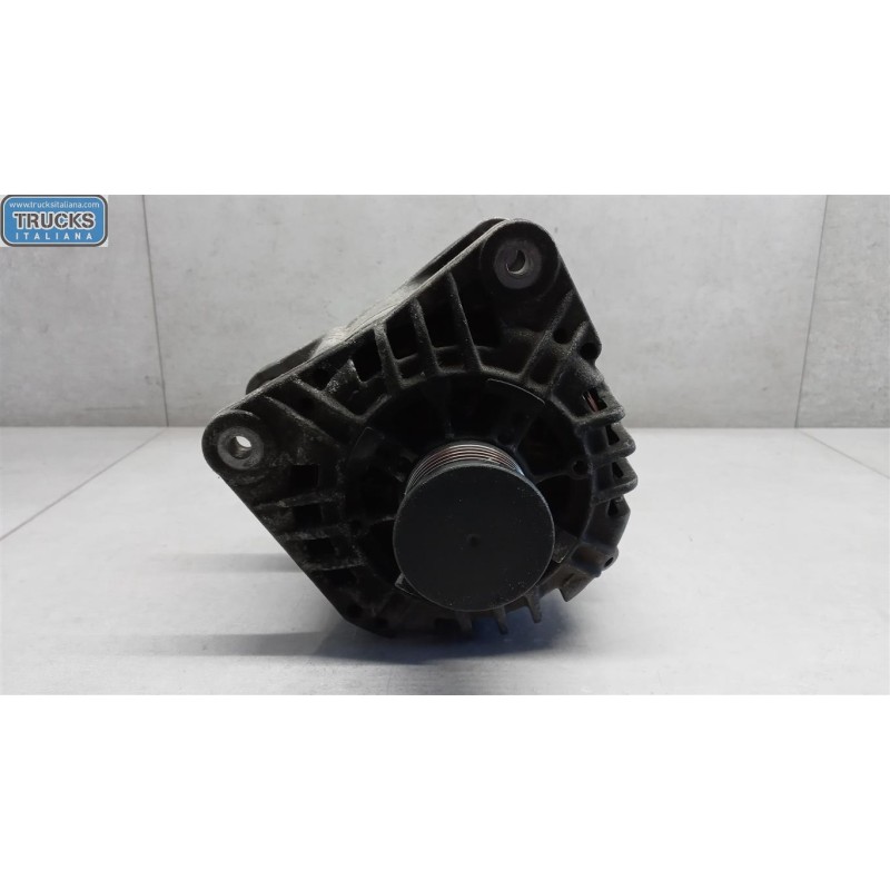 RENAULT van ALTERNATORE RENAULT van Trafic 2001>2007 usato