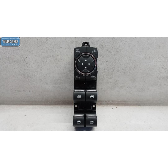 INTERRUTTORI E PULSANTI ALZAVETRI FORD Mondeo 2014> usato