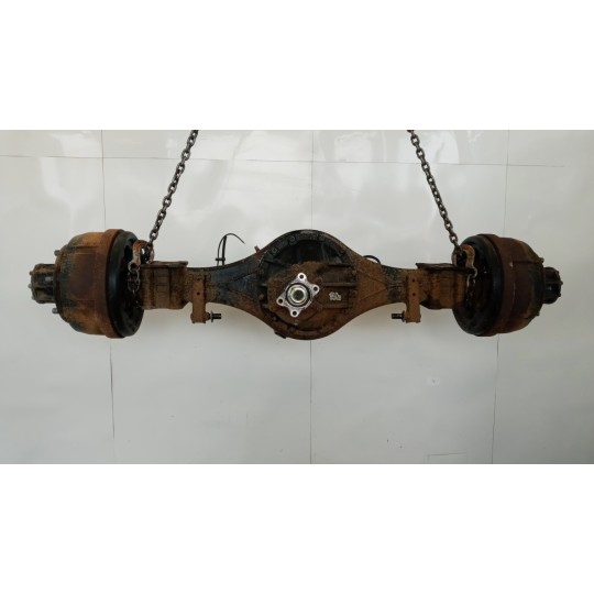 ASSALE POSTERIORE ISUZU N2R usato