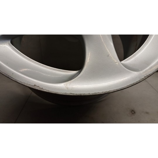 CERCHIO RUOTA IN LEGA PORSCHE 911 (996) usato