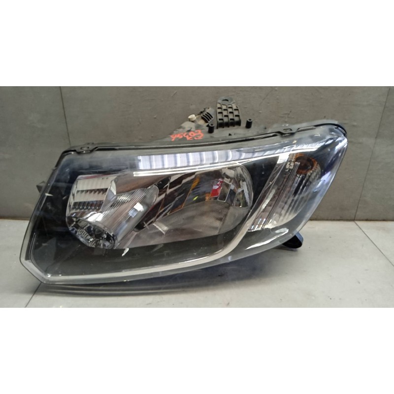 DACIA FRONT LEFT FLASHLIGHT  DACIA Sandero 2012>2020 used