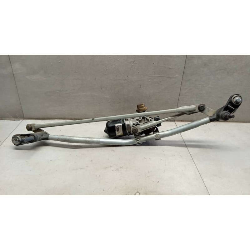 DACIA windshield wiper motor DACIA Sandero 2012>2020 used