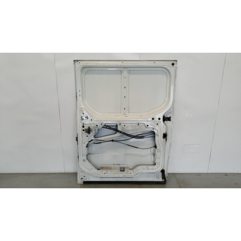 RENAULT van RIGHT SIDE SLIDING DOOR RENAULT van Trafic 2010>2014 used