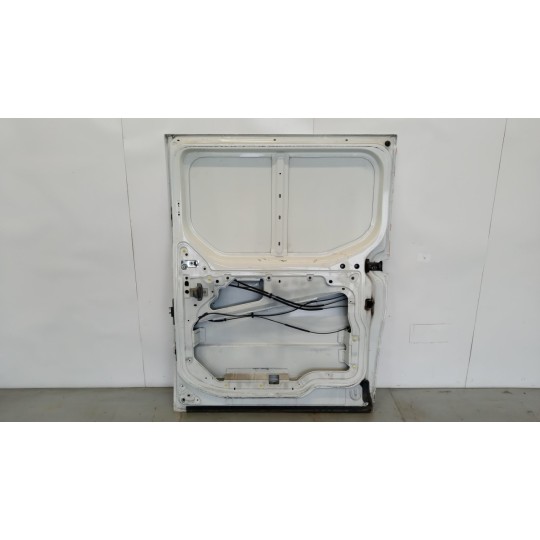 RIGHT SIDE SLIDING DOOR RENAULT van Trafic 2010>2014 used