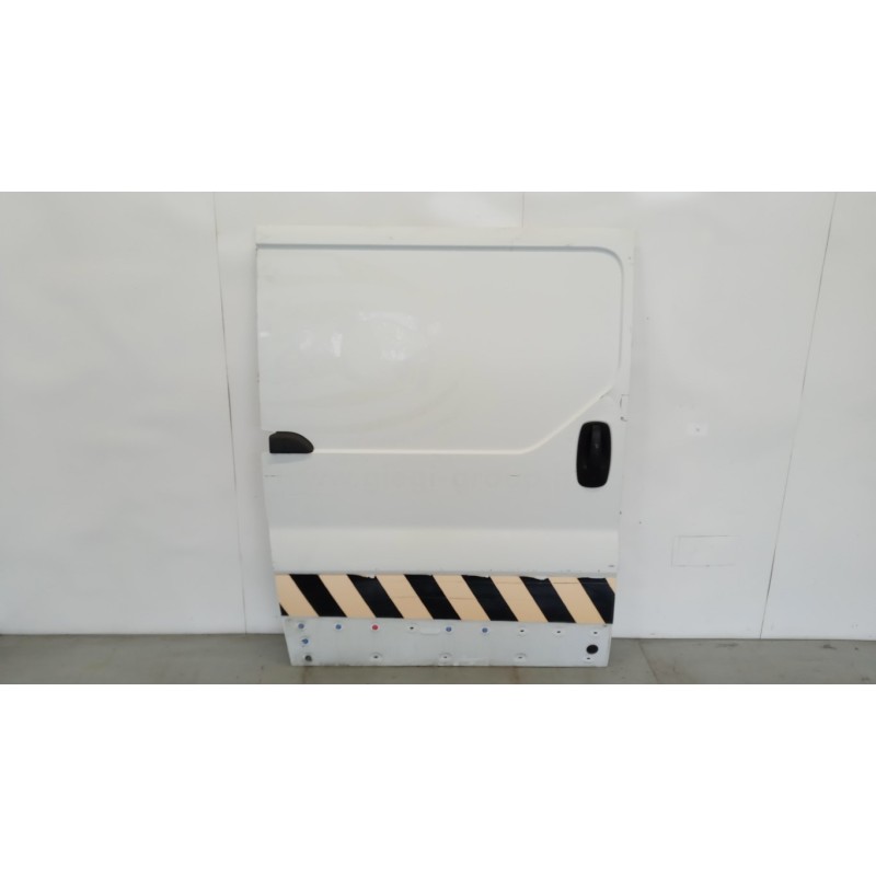 RENAULT van RIGHT SIDE SLIDING DOOR RENAULT van Trafic 2010>2014 used