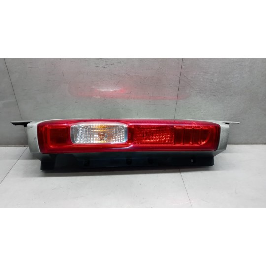 FARO POSTERIORE ESTERNO SINISTRO RENAULT van Trafic 2010>2014 usato