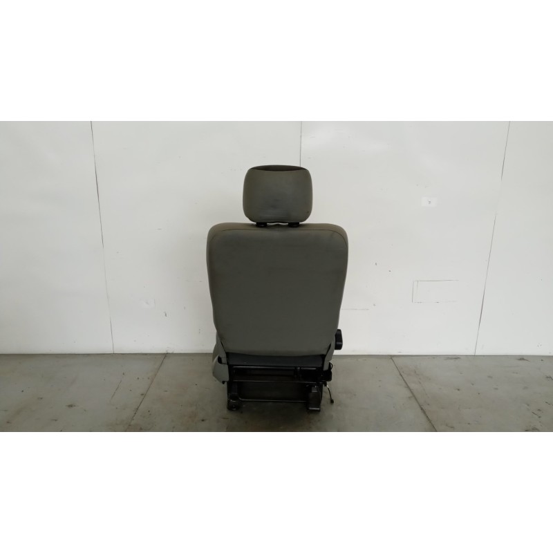 RENAULT van SEDILI ANTERIORI RENAULT van Trafic 2010>2014 usato