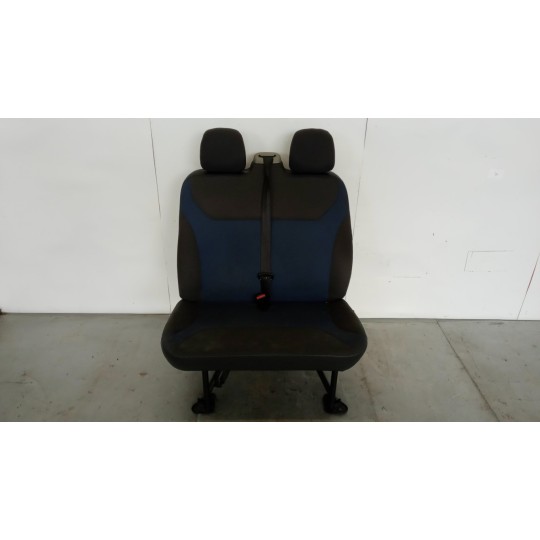 SEDILI ANTERIORI RENAULT van Trafic 2010>2014 usato