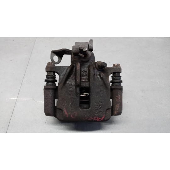 PINZA POSTERIORE DESTRA RENAULT van Trafic 2010>2014 usato